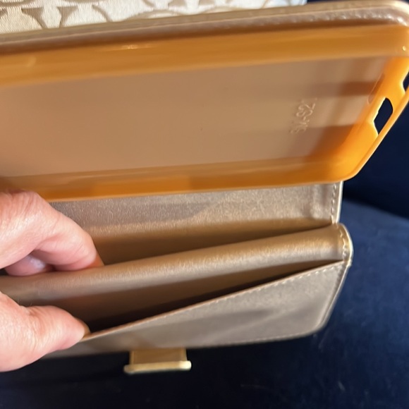 𝐆𝐎𝐋𝐃 𝐆𝐋𝐈𝐓𝐓𝐄𝐑𝐘 𝐏𝐇𝐎𝐍𝐄 𝐂𝐀𝐒𝐄 𝐂𝐀𝐑𝐃 𝐇𝐎𝐋𝐃𝐄𝐑 - Picture 6 of 11